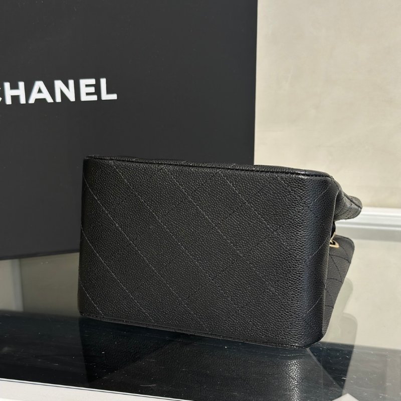 CHANEL Mini tote粒面牛皮水桶包 - 黑金-5