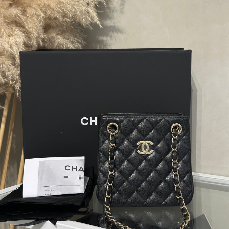 CHANEL Mini tote粒面牛皮水桶包 - 黑金-8