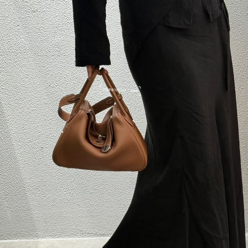 HERMES Lindy 26 - 金棕銀 K-12