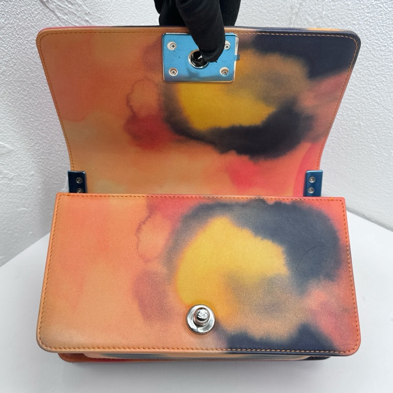 Chanel香奈兒Leboy小號15S走秀款彩色羊皮暈染塗鴉單肩斜挎鏈條包,尺寸20*13*6cm,附件:保卡-7