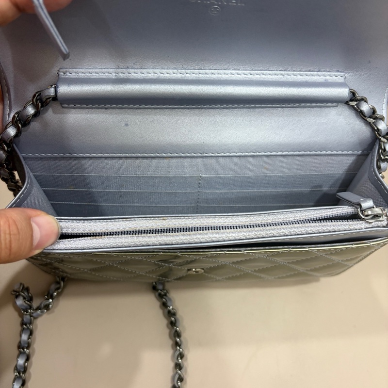 香奈兒 CHANEL leboy woc 漆皮銀扣鏈條包 經典菱格紋 底長19cm 原始成色-8