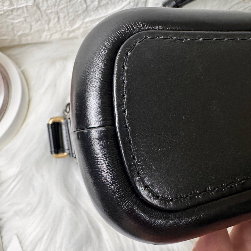 流浪包小仿舊小牛皮、光滑小牛皮、金色、銀色及鍍釘金屬-11