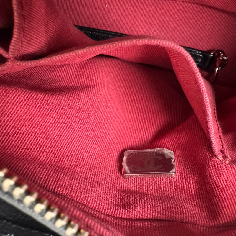 流浪包小仿舊小牛皮、光滑小牛皮、金色、銀色及鍍釘金屬-25