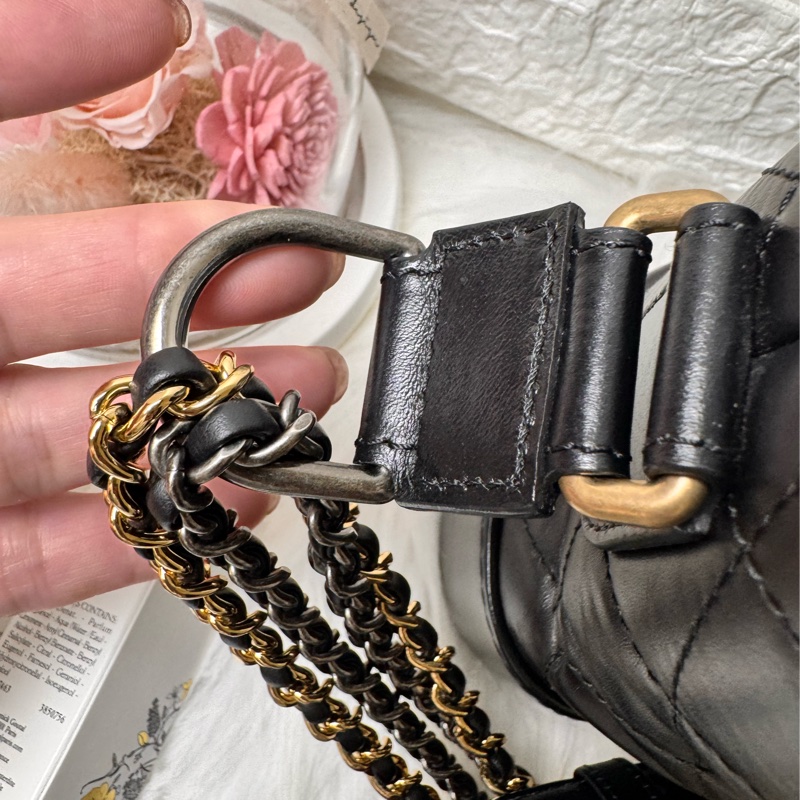 流浪包小仿舊小牛皮、光滑小牛皮、金色、銀色及鍍釘金屬-29