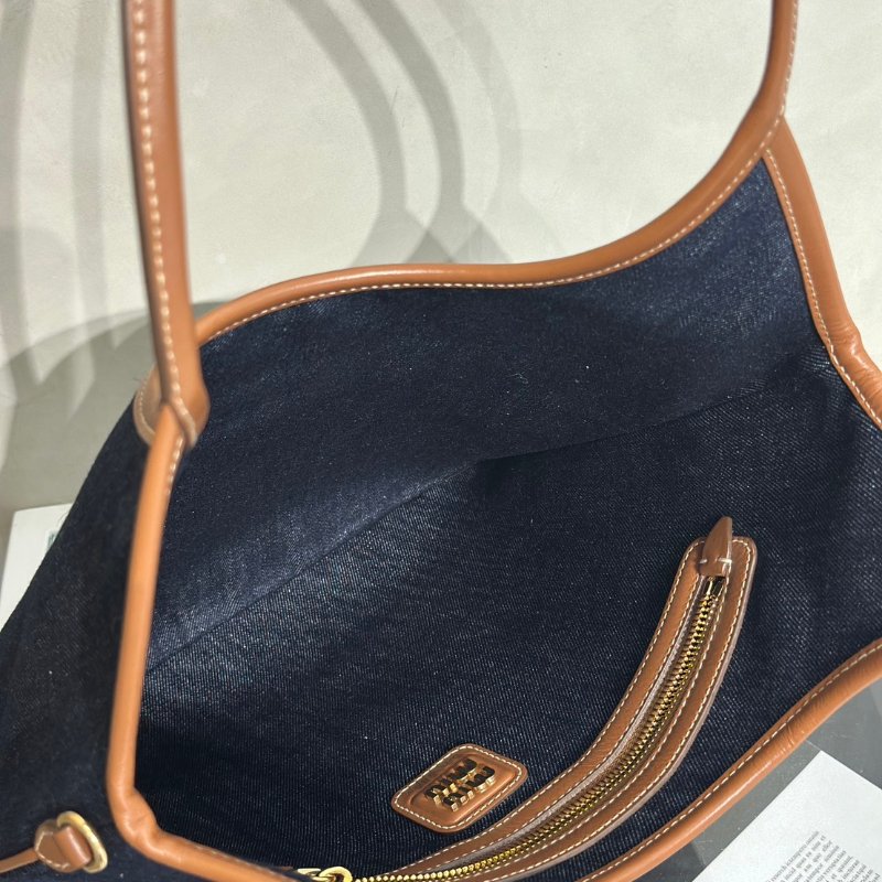 Miu Miu Ivy單寧托特包-6