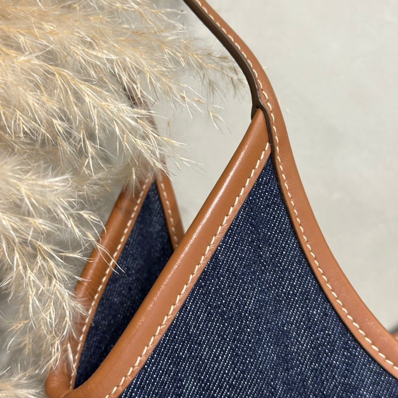 Miu Miu Ivy單寧托特包-8