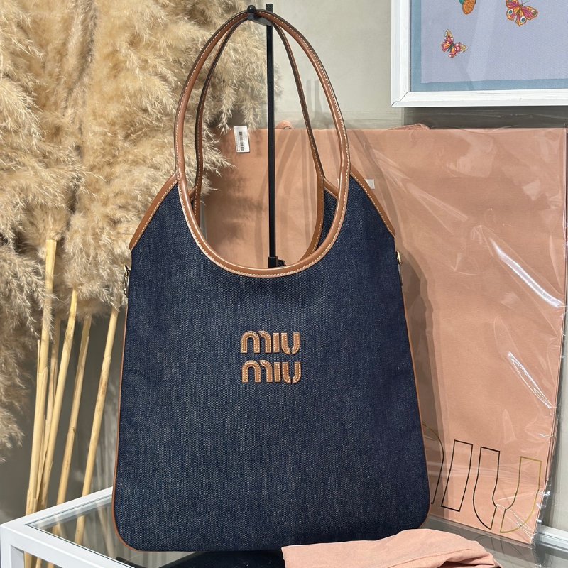 Miu Miu Ivy單寧托特包-11