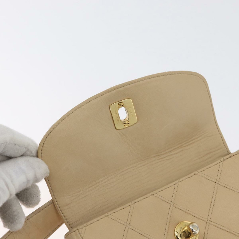 【日本直送】香奈兒腰包 羊皮 米色 金色 CC 標誌 Auth bs34038-17