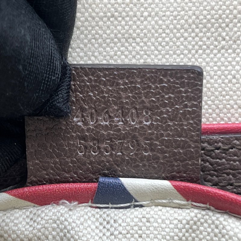 GUCCI 古馳 老花虎頭飛碟徽章郵差包 尺寸28*27-6