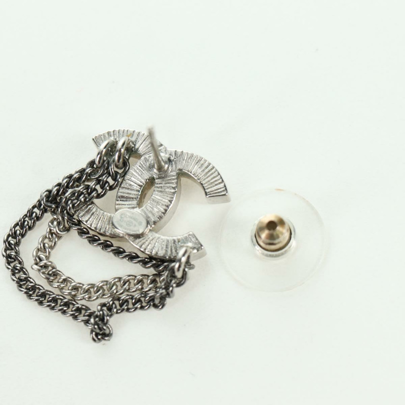 【日本直送】香奈兒 (CHANEL) 銀色金屬雙C耳環 LNZ836M-13