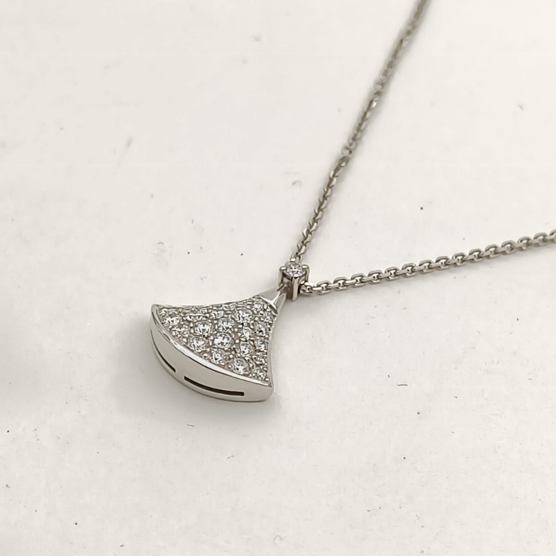 BVLGARI DIVASDREAM18K金滿鑽扇子項鏈18K白金/鑽石-1