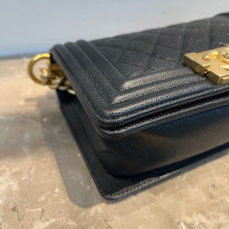 Chanel 香奈兒 leboy黑金小號 小牛皮單肩斜挎包 20*12*7 配件:票、卡-5