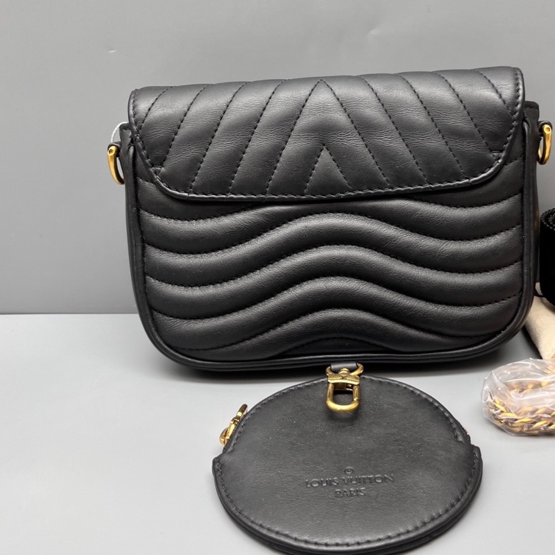 LV 路易威登 黑色New wave三合一鏈條包 尺寸18*13-1