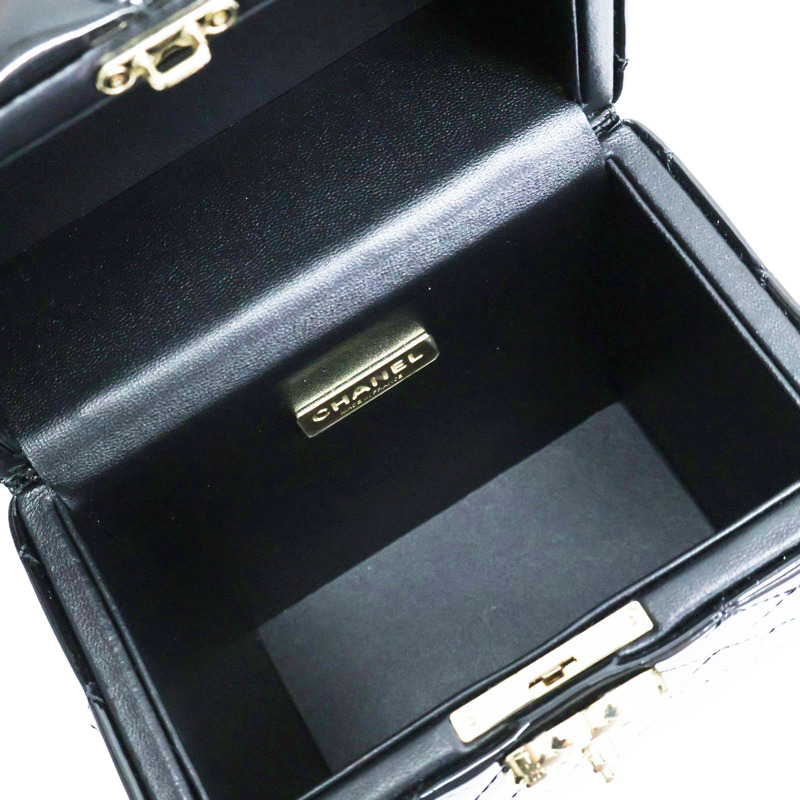 黑色 漆皮皮革 硬盒 肩背包【CHANEL 香奈兒】 AS5591-4
