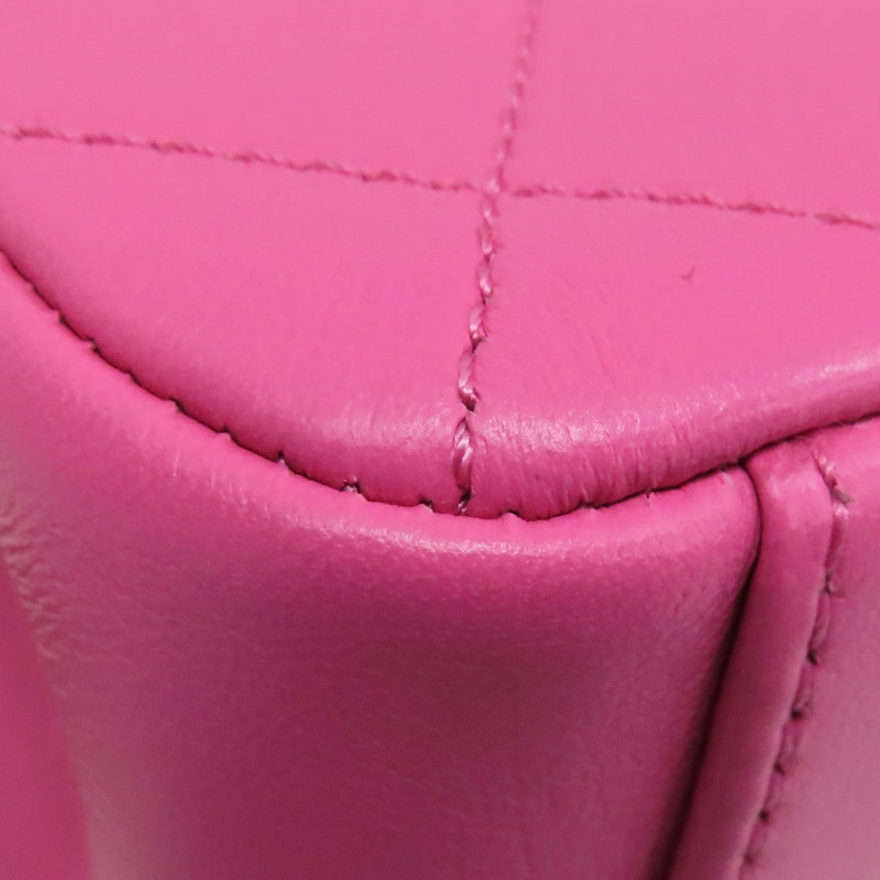 粉色 菱格紋羊皮 Twist Enamel Chain CC Flap 肩背包【CHANEL 香奈兒】-14