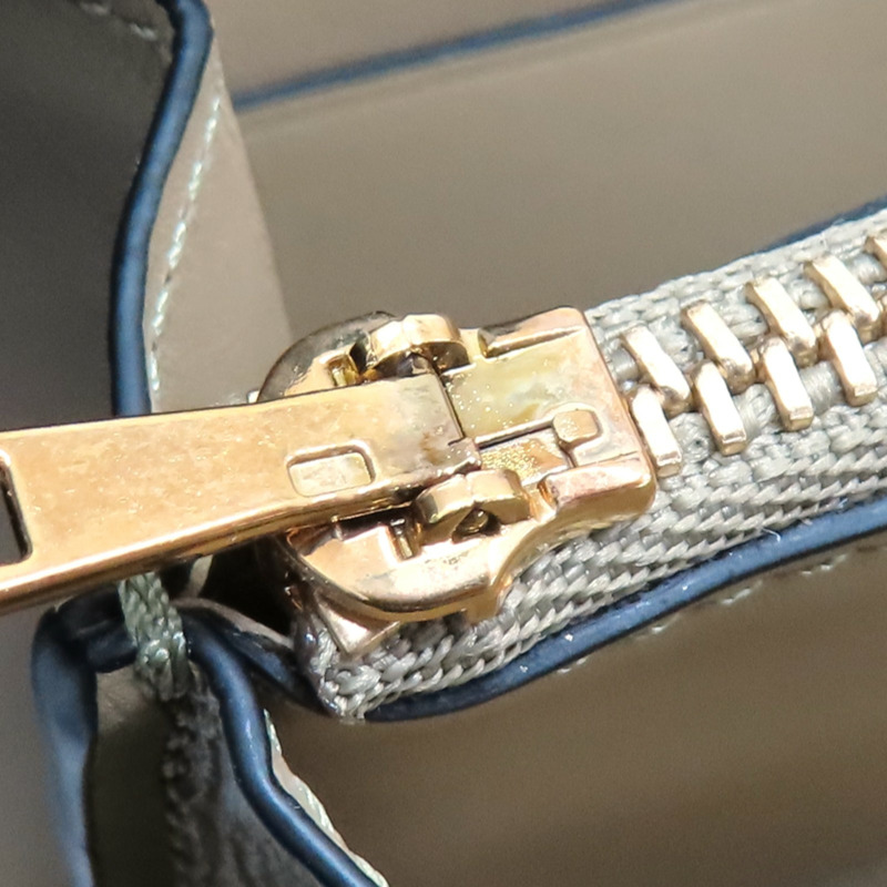 綠米色 牛皮 拉鍊 長夾【LOEWE 羅威】-14