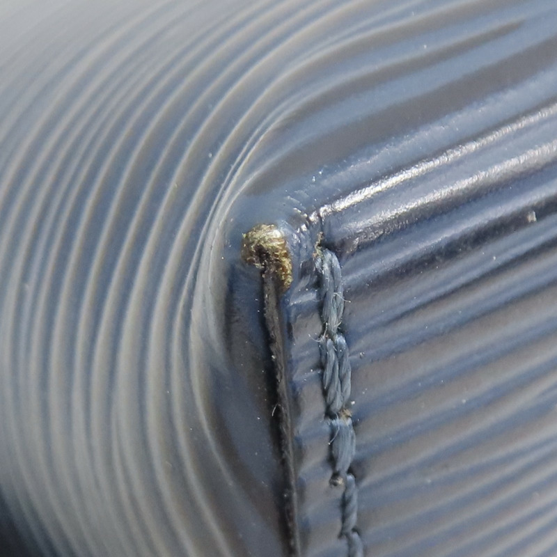 藍色 EPI 水波紋 牛皮 Cosmetic Pouch 手拿包 M40638【LOUIS VUITTON LV 路易威登】 M40638-12