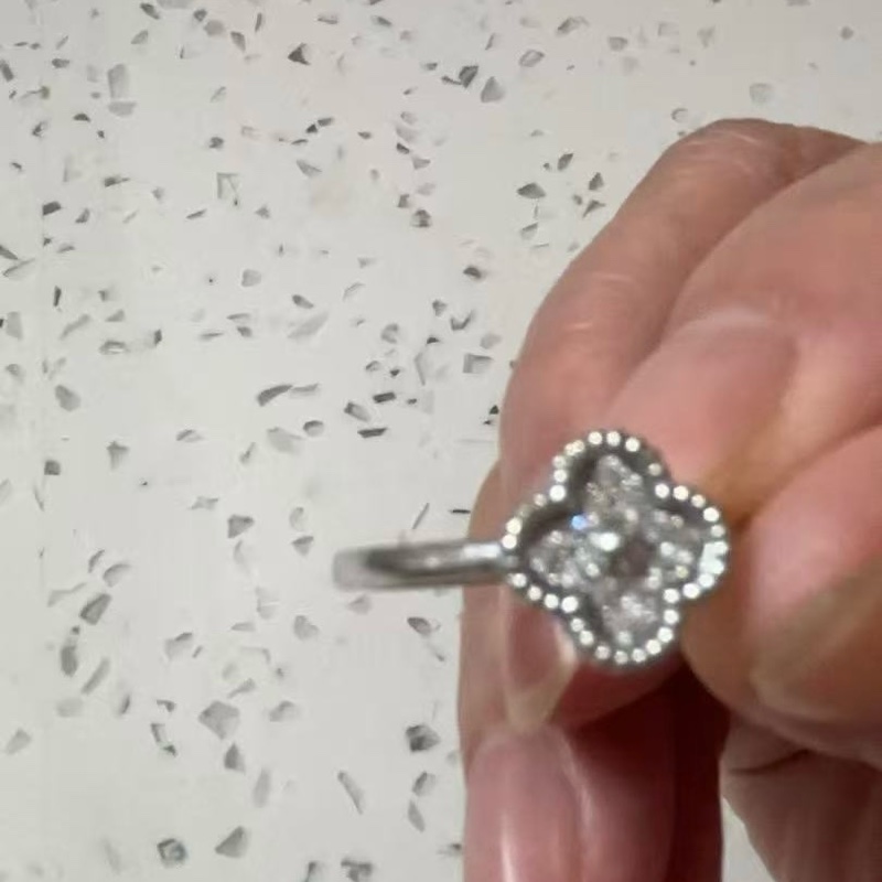 VAN CLEEF&ARPELS SweetAlhambra小號單花戒指滿鑽18K白金/鑽石55-4