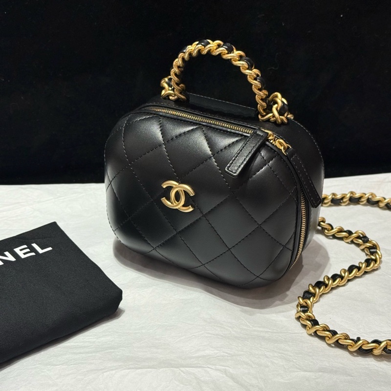 chanel 香奈兒 22P黑金手柄膠囊包 尺寸約13.5✖️15.5-0