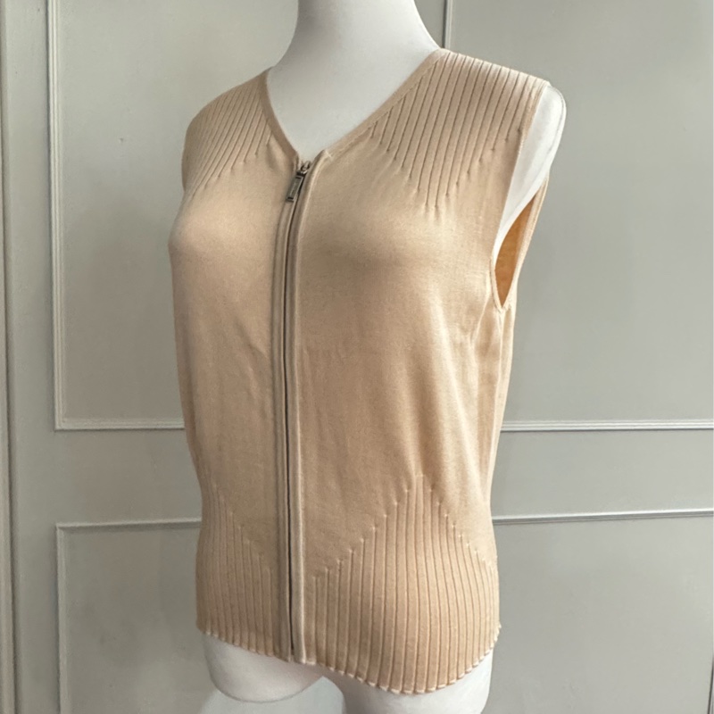 《新歡舊愛》正品CHANEL香奈兒奶茶色針織背心上衣外套-3