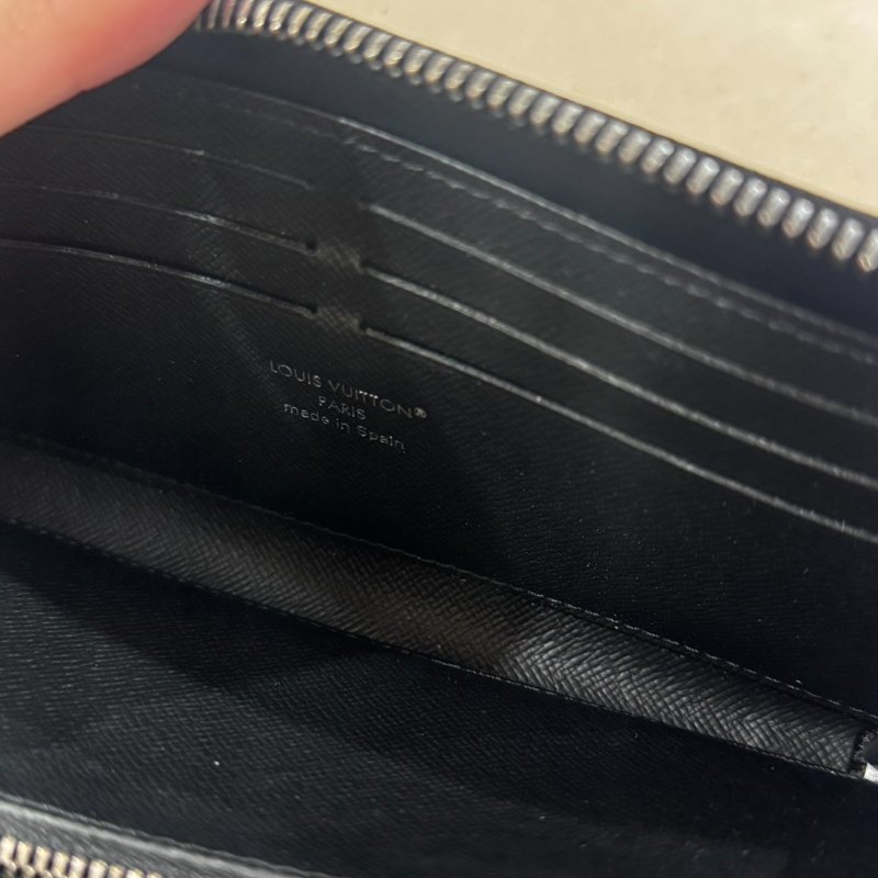 Louis Vuitton 黑老花拉鏈長夾-20