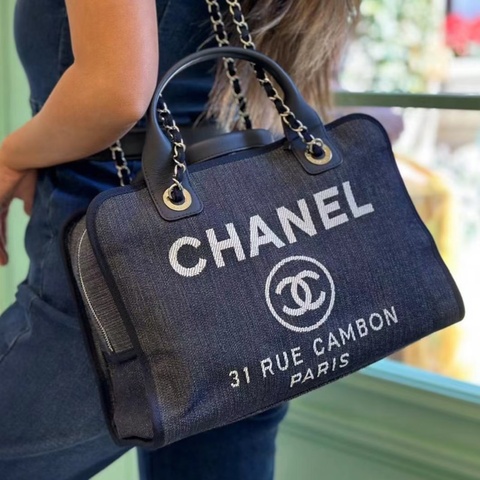 Chanel 香奈兒保齡球沙灘手提單肩包 約32x23