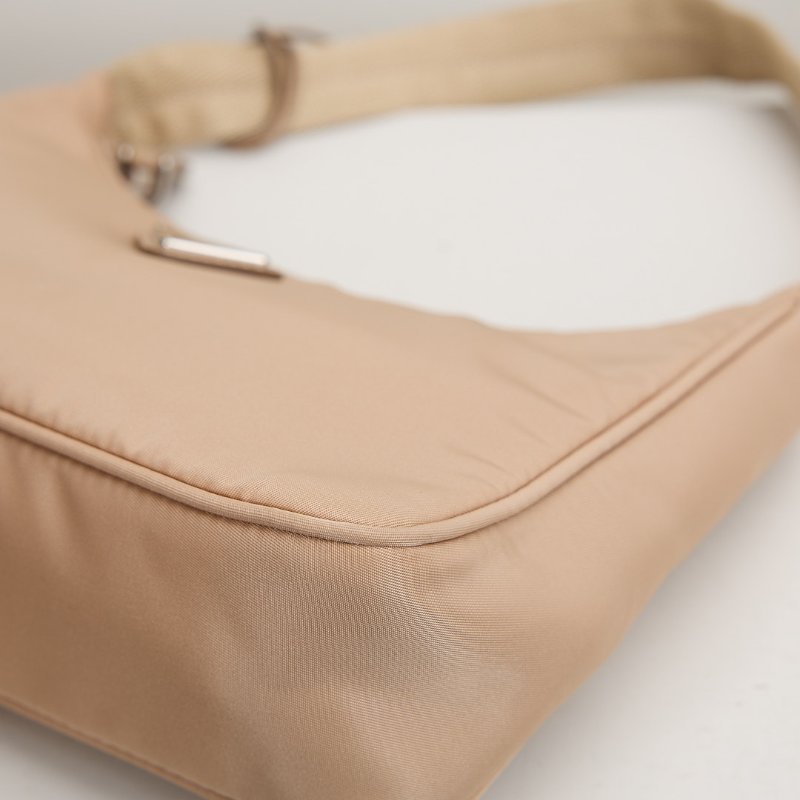 二手Prada Hobo 2000 腋下包/奶茶色-10