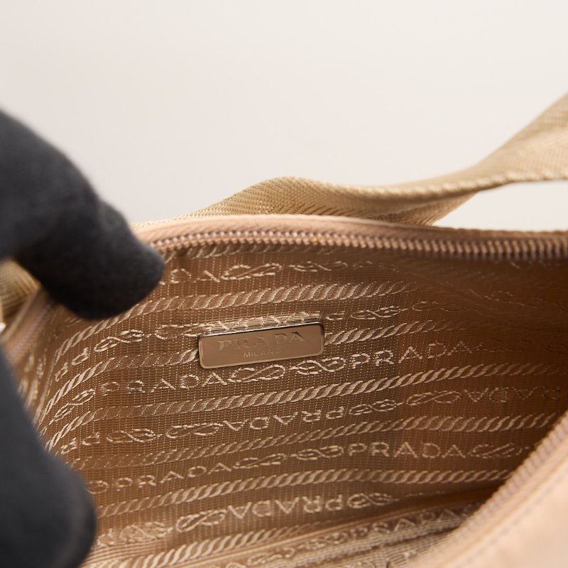 二手Prada Hobo 2000 腋下包/奶茶色-16