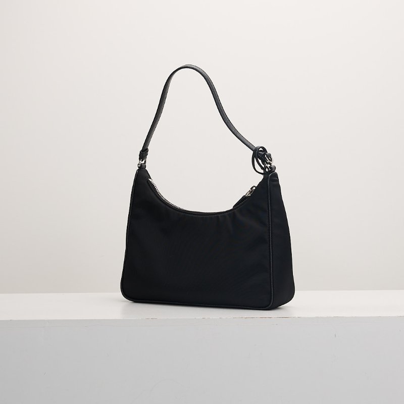 二手Prada hobo 2005 新款腋下包/黑色-2