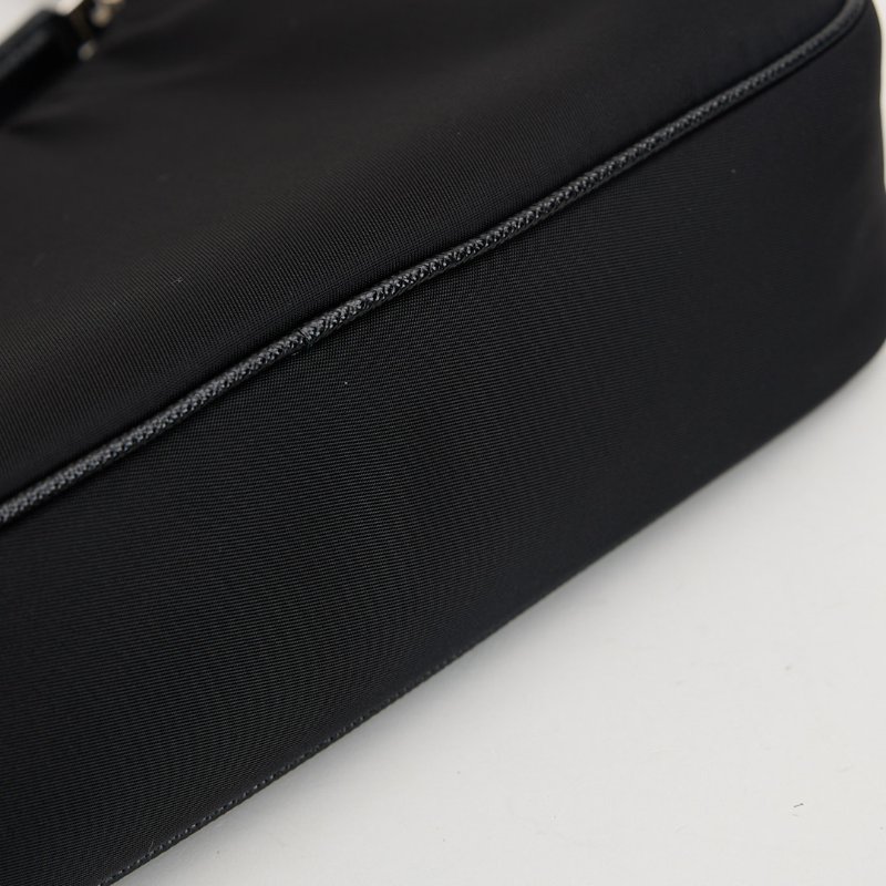 二手Prada hobo 2005 新款腋下包/黑色-9