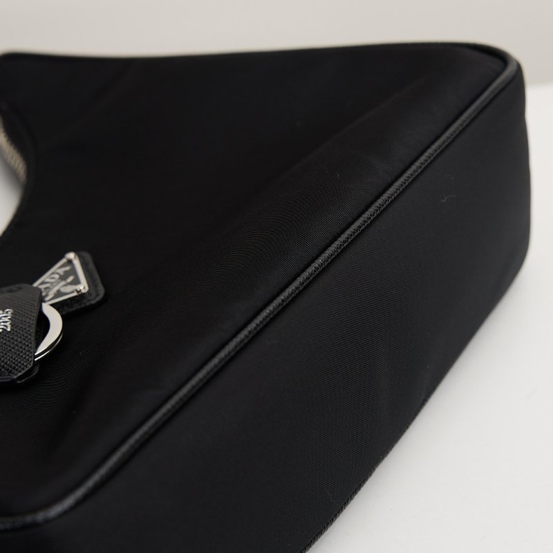 二手Prada hobo 2005 新款腋下包/黑色-14