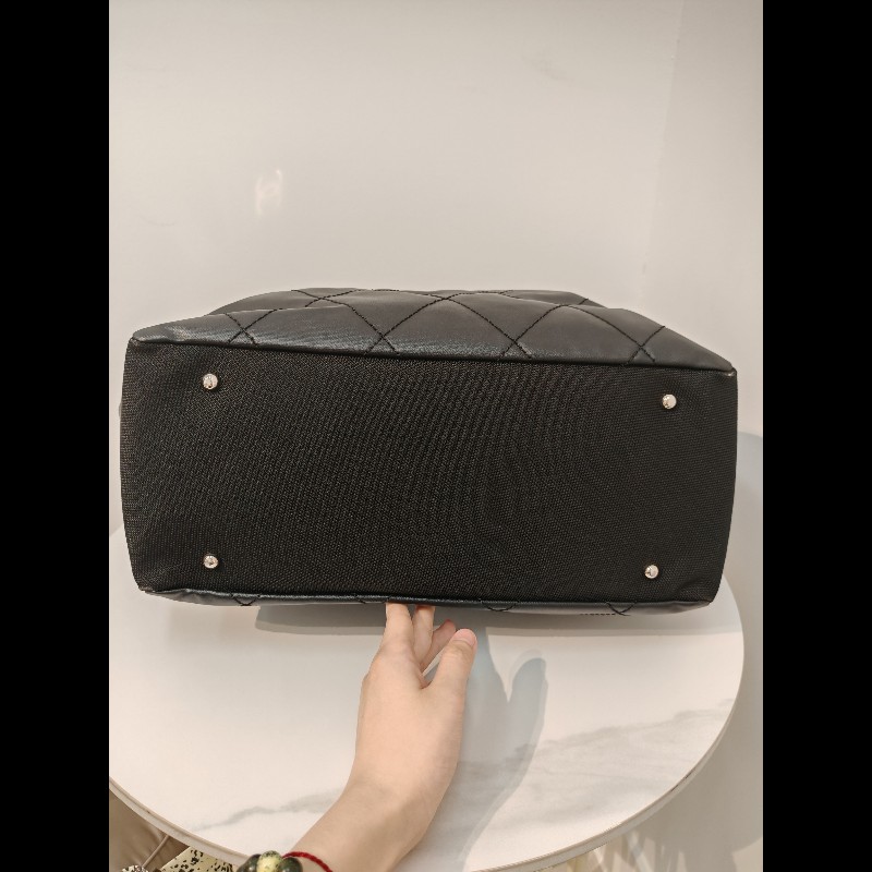 Chanel Paris Biarritz tote-4