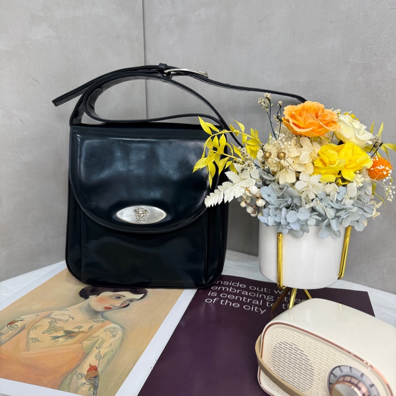 Versace經典黑色漆皮包🖤 Vintage 中古 二手 肩背包 斜背包-1
