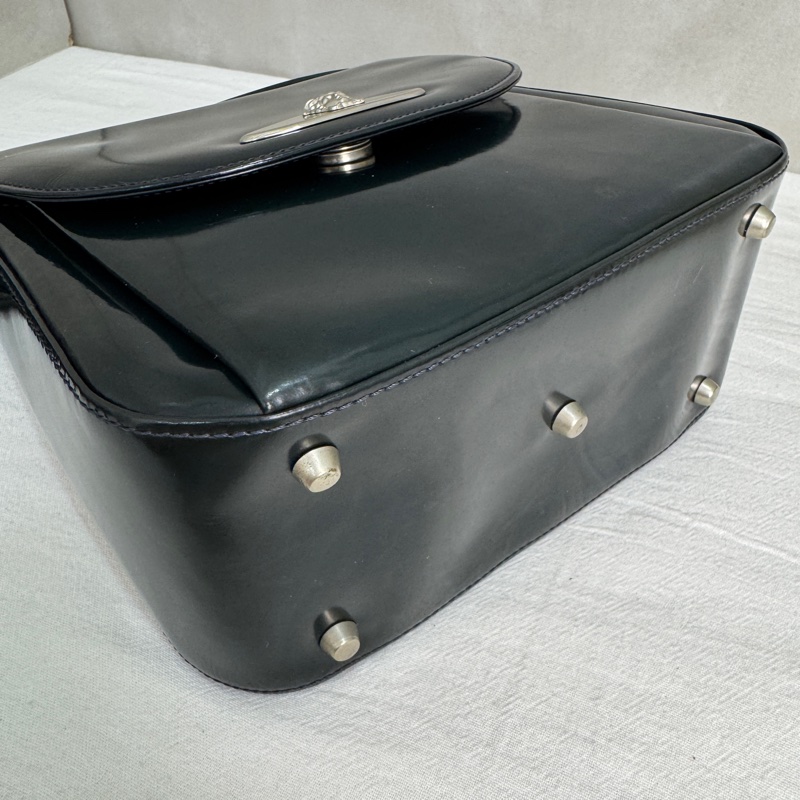 Versace經典黑色漆皮包🖤 Vintage 中古 二手 肩背包 斜背包-10