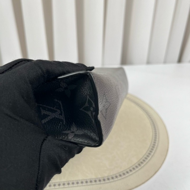 LV路易威登 灰色老花洗漱包 經典滿印設計 拉鍊開合 內裡乾淨整潔-8