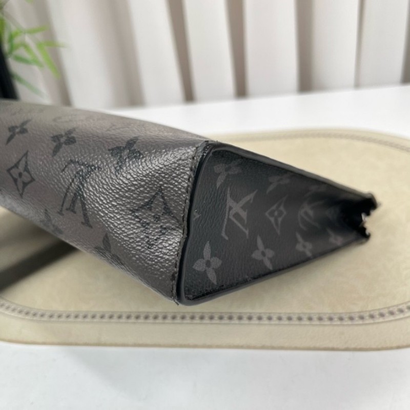 LV路易威登 灰色老花洗漱包 經典滿印設計 拉鍊開合 內裡乾淨整潔-9