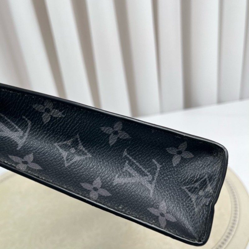 LV路易威登 灰色老花洗漱包 經典滿印設計 拉鍊開合 內裡乾淨整潔-10