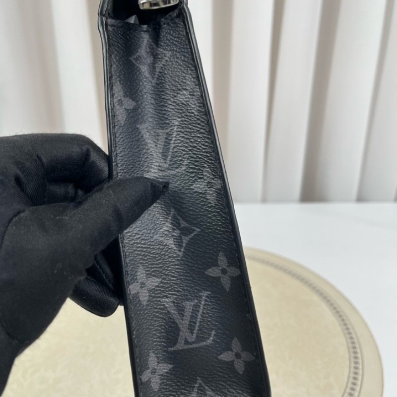 LV路易威登 灰色老花洗漱包 經典滿印設計 拉鍊開合 內裡乾淨整潔-11