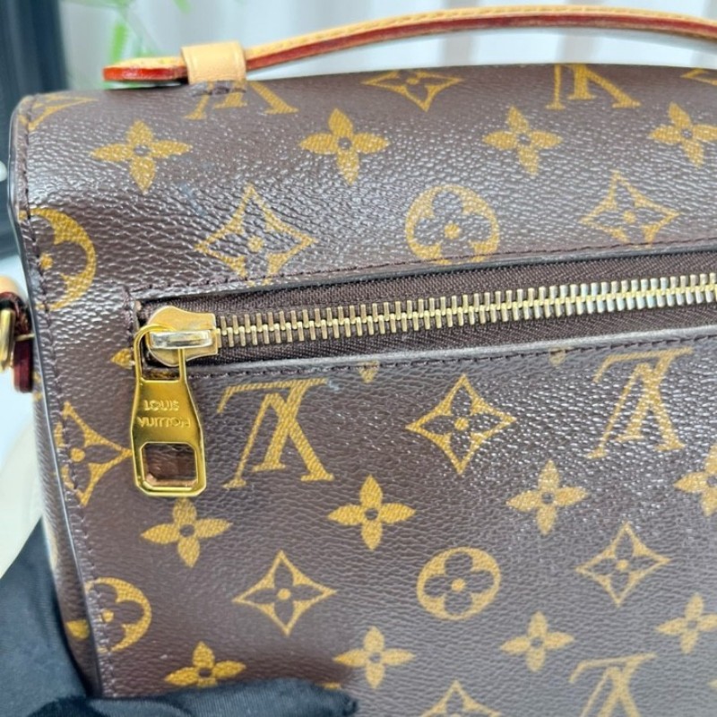 LV路易威登 Pochette Metis老花郵差包中號 經典老花配色 塗層帆布拼牛皮 肩帶可調節 手提單肩斜挎都可以-13