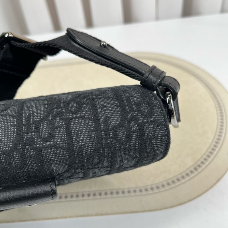 DIOR迪奧 黑色老花馬鞍信使包 肩帶是Dior標誌尼龍 內裡乾淨 容量日常夠用 手機錢包都能放-14