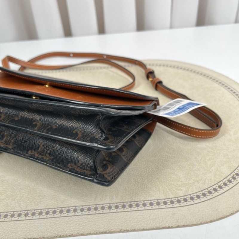 Celine賽琳 雙蓋woc信封單肩斜挎包 包型立挺 經典老花設計 適合日常通勤使用-9