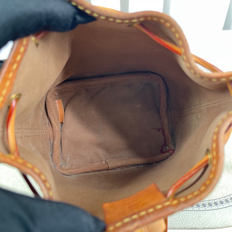 LV路易威登 經典款Nano Noe抽繩小水桶包 小巧精緻 容量雖小但用途廣泛-11