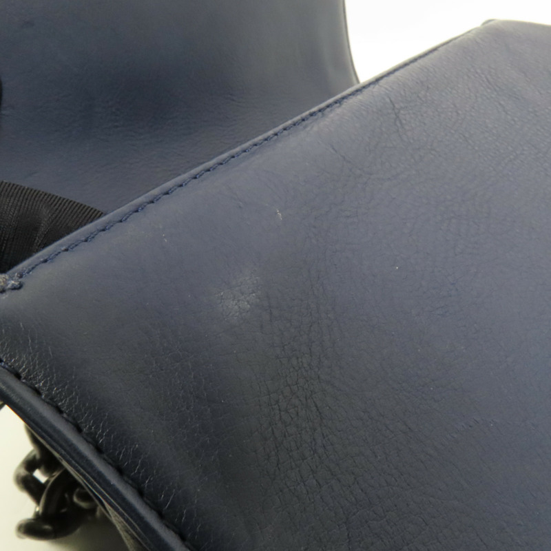 CHANEL 牛皮皮革Boy 20鏈帶肩背袋-16