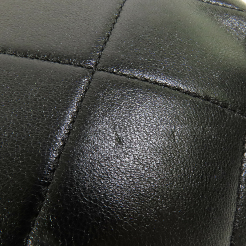 CHANEL 牛皮皮革Hobo金扣肩背袋-15