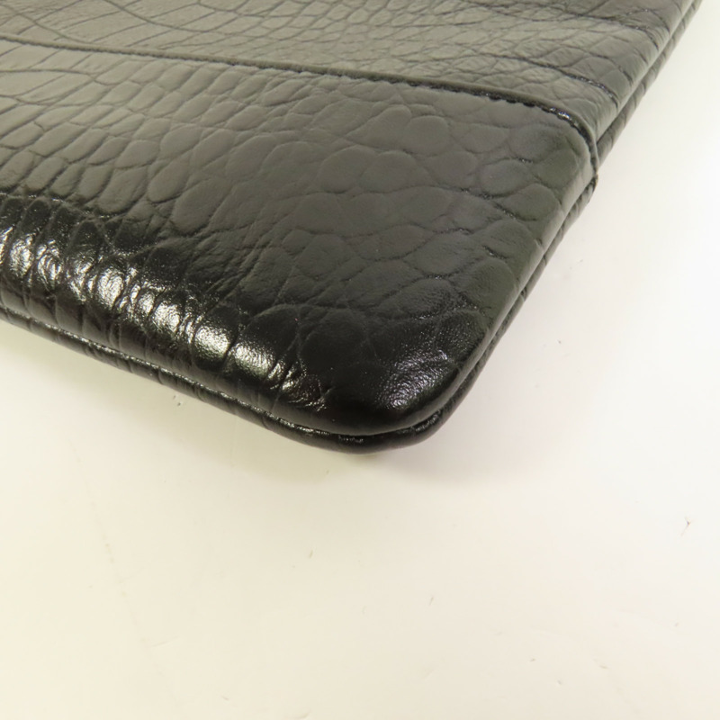 CHANEL 牛皮皮革Pouch金扣手拿包-12