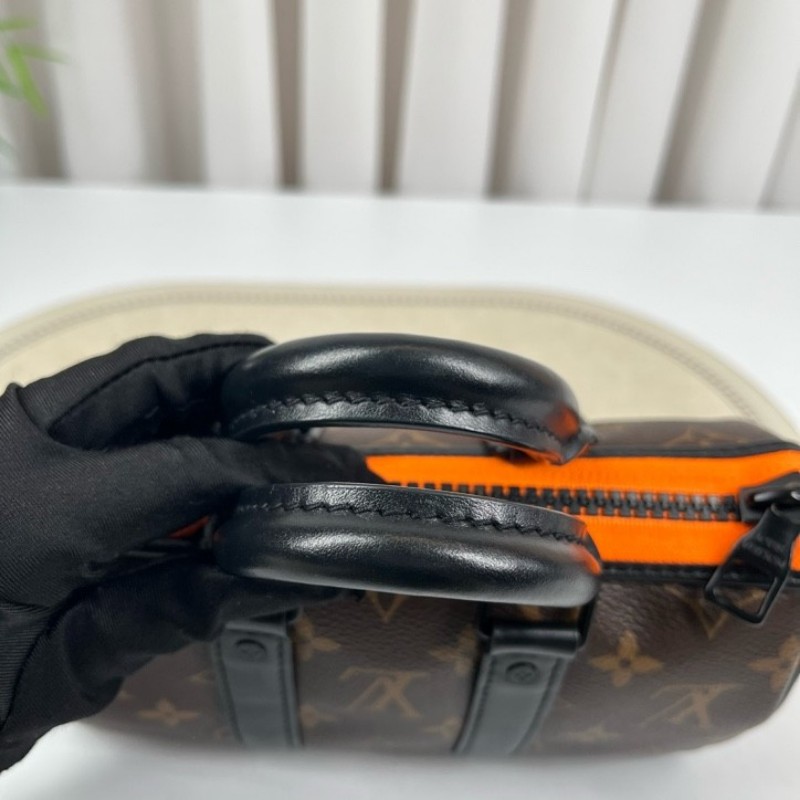 LV路易威登 無芯片 秀款稻草人 keepall nano 老花單肩斜挎包 經典Monogram老花 容量實用 日常百搭 男女都能背-17