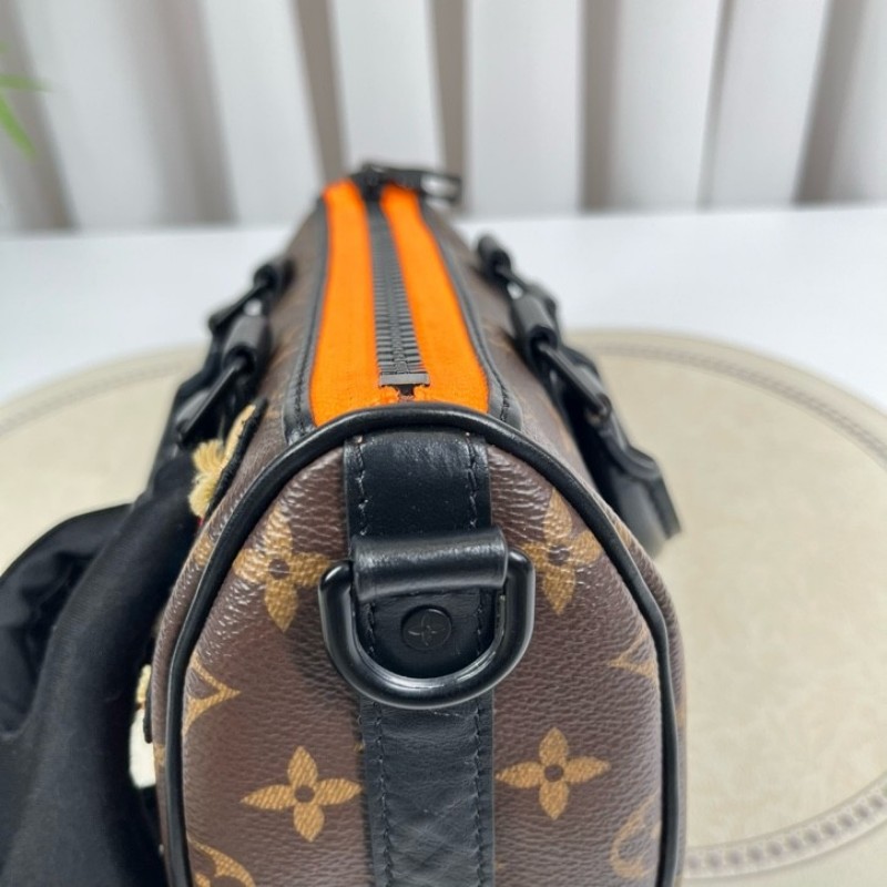 LV路易威登 無芯片 秀款稻草人 keepall nano 老花單肩斜挎包 經典Monogram老花 容量實用 日常百搭 男女都能背-21