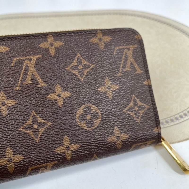 LV路易威登 Zippy系列 情人節限量款老花 小雞錢包手拿包 內裡櫻花粉少見可愛小雞一隻～-4