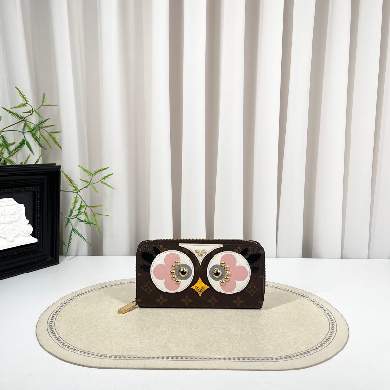 LV路易威登 Zippy系列 情人節限量款老花 小雞錢包手拿包 內裡櫻花粉少見可愛小雞一隻～-5