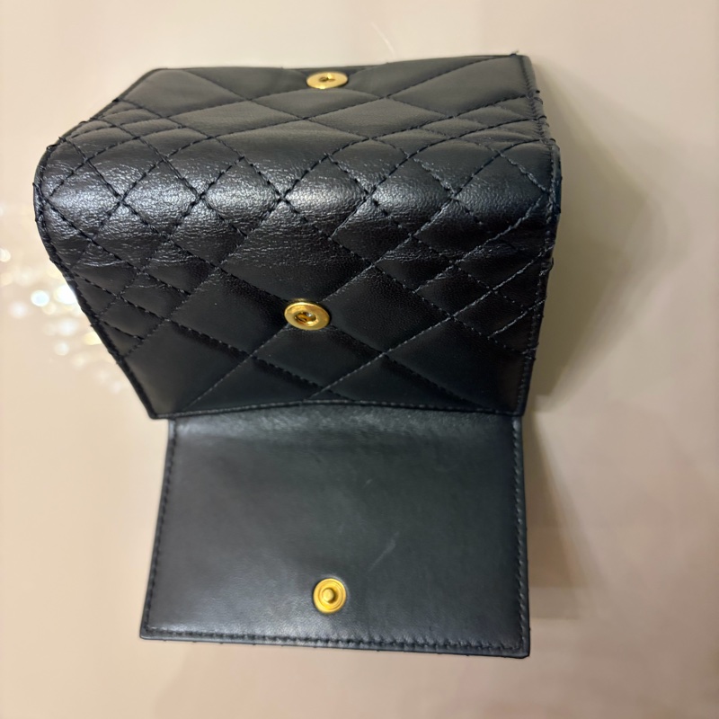 VERSACE純羊皮黑色三折疊短夾-3